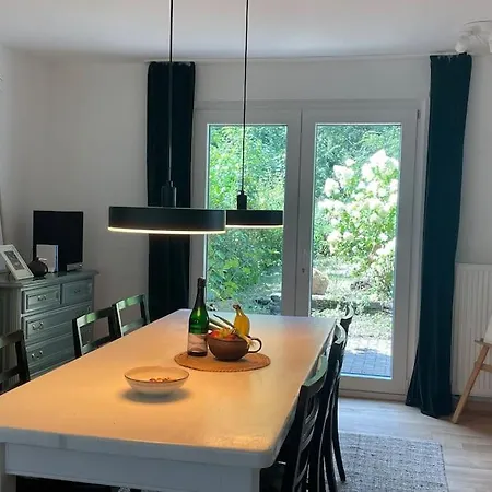 Grüne Haus Allein Für Dich! Burg