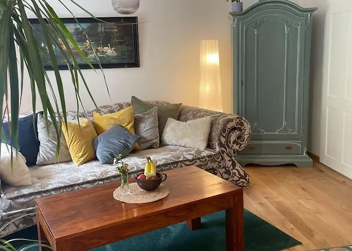 Gruene Haus Allein Fuer Dich! Burg